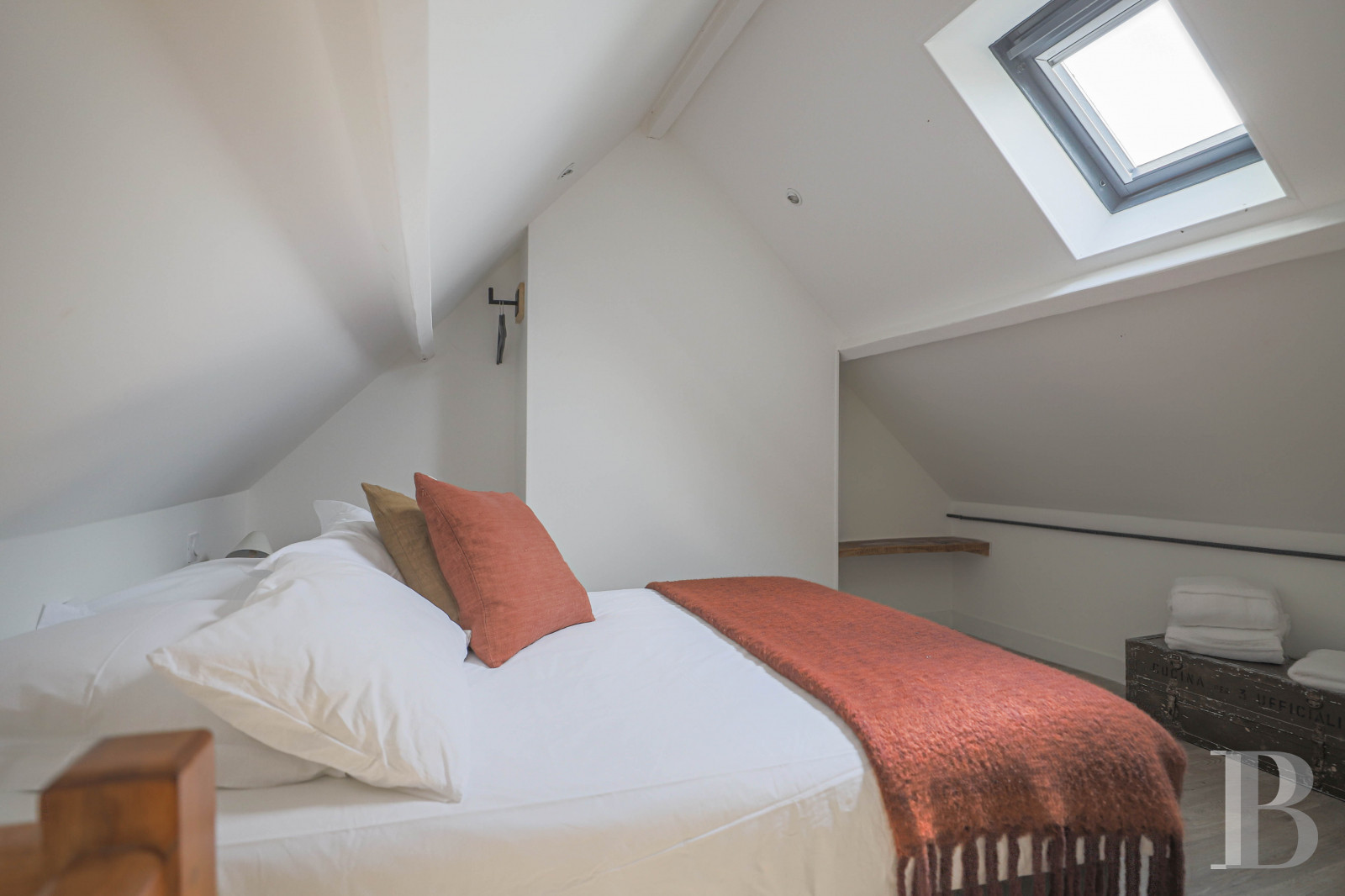 A former 18th century farmhouse with carefully renovated outbuildings on the edge of a forest in Perche - photo  n°41